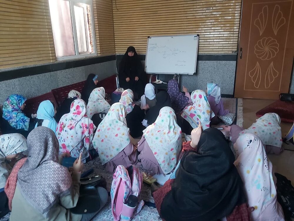 دوره آموزشی «آشنایی با احکام» ویژه دختران نوجوان در تهران برگزار می‌شود
