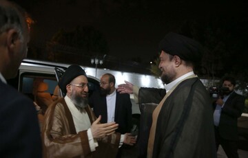 تصاویر/ ادای احترام سید عمار حکیم به حضرت امام خمینی (ره)