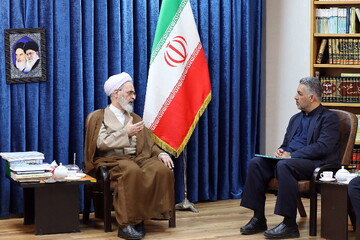 تصاویر/ دیدار مدیر عامل خبرگزاری ایکنا با آیت الله اعرافی