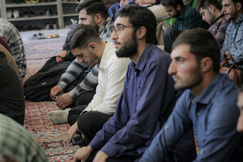 تصاویر/جلسه گفت‌وگو و هم‌اندیشی با حجت‌الاسلام والمسلمین موسیوند مدیر مدرسه علمیه آیت الله آخوند (ره)