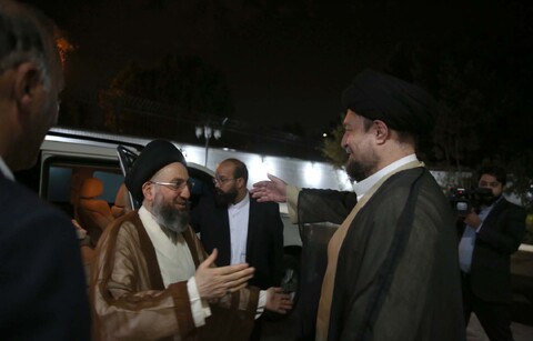 تصاویر/ ادای احترام سید عمار حکیم به حضرت امام خمینی (س)