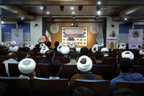 تصاویر/ آیین افتتاحیه بیست و هشتمین سال دروس مجمع آموزشی پژوهشی ائمه اطهار(ع)