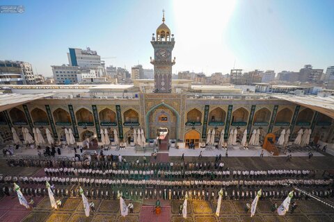 رَفْع راية البهجة والمسرة في الصحن الحيدري احتفاءً بمولد النبي محمد (ص) والإمام الصادق (ع)