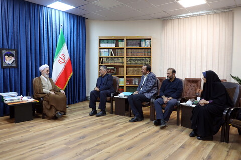 تصاویر/ دیدار مدیر عامل خبرگزاری ایکنا با آیت الله اعرافی