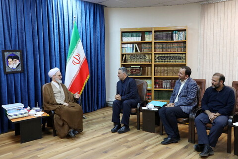 تصاویر/ دیدار مدیر عامل خبرگزاری ایکنا با آیت الله اعرافی