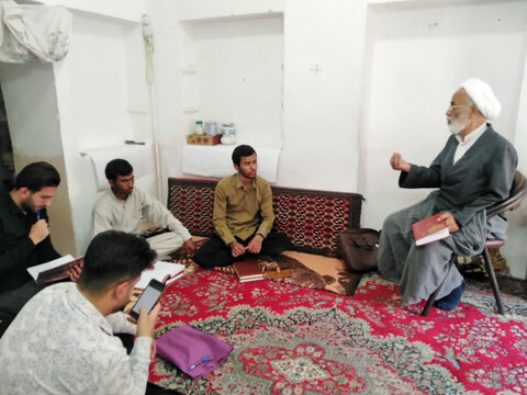 آغاز کلاس های درس مدرسه علمیه آیت‌الله مدنی کاشانی(ره)
