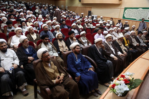 تصاویر/ آیین رونمایی و آغاز برپایی جلسات درس اخلاق در مساجد استان قم