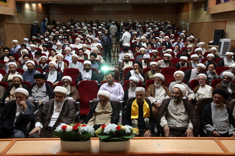 تصاویر/ آیین رونمایی و آغاز برپایی جلسات درس اخلاق در مساجد استان قم