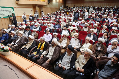 تصاویر/ آیین رونمایی و آغاز برپایی جلسات درس اخلاق در مساجد استان قم