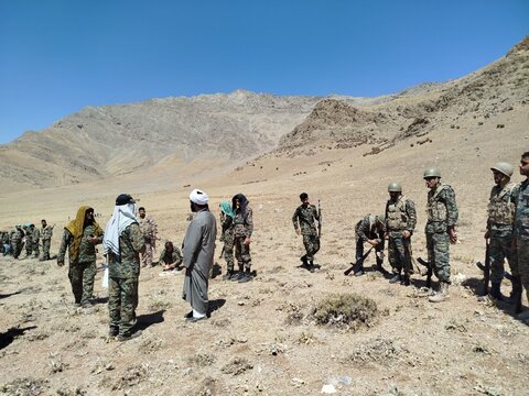 تصاویر دیدار امام جمعه نورآباد با بسیجیان  ناحیه مقاومت بسیج شهرستان