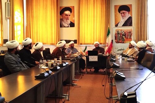 نشست هم‌اندیشی معاونان تبلیغ کرمانشاه؛ گامی نو در توسعه فعالیت‌های تبلیغی+ تصاویر