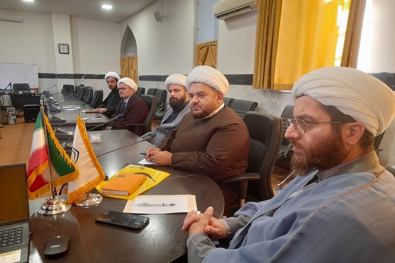 نشست هماندیشی معاونان تبلیغ کرمانشاه؛ گامی نو در توسعه فعالیتهای تبلیغی+ تصاویر