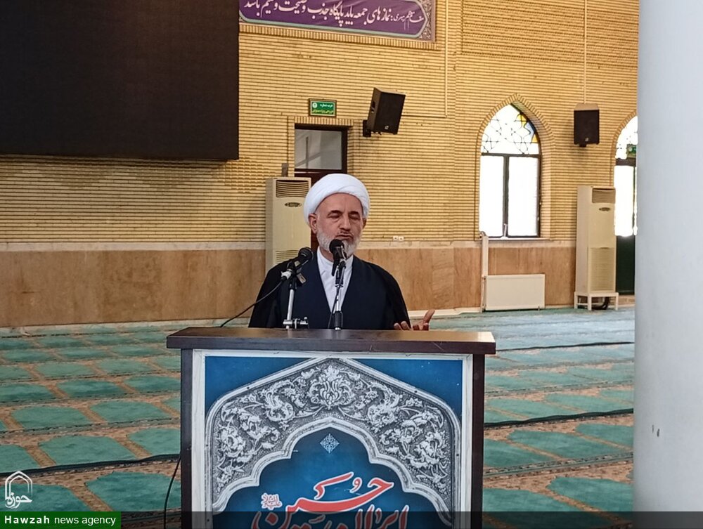 راز موفقیت رهبر انقلاب تقوای ایشان و تسلط بر قرآن است