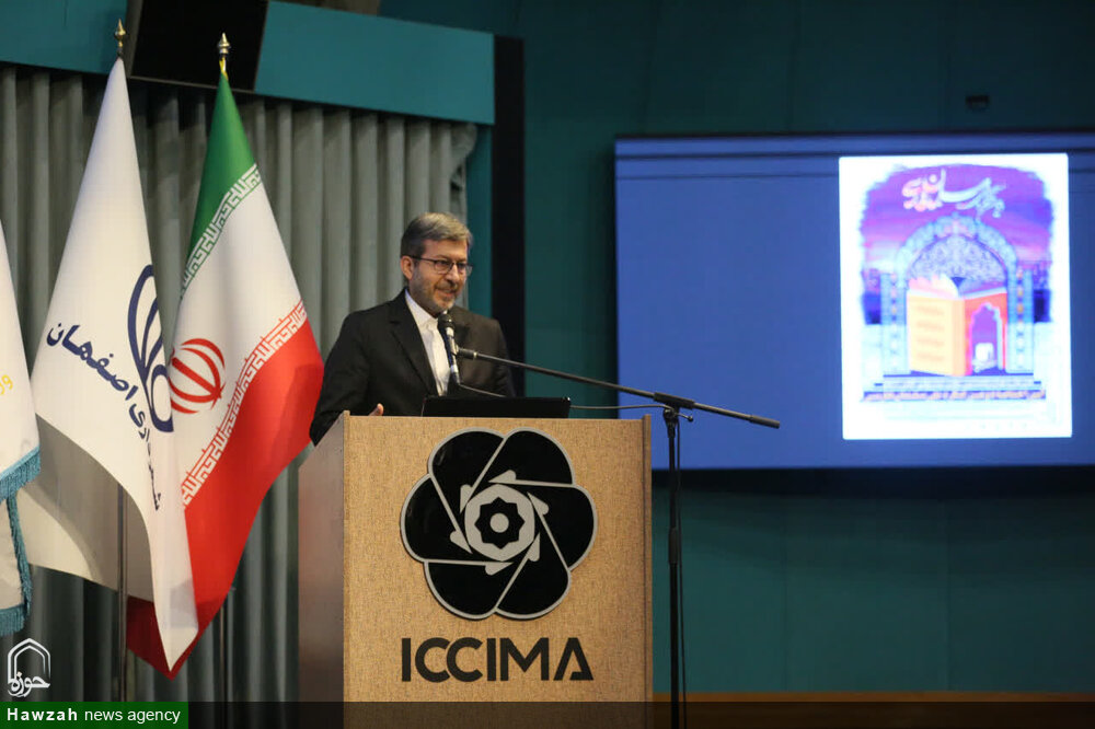 سلمان فارسی آموزگار جهانی وحدت و الگوی حکمرانی شفاف و پاسخگو است