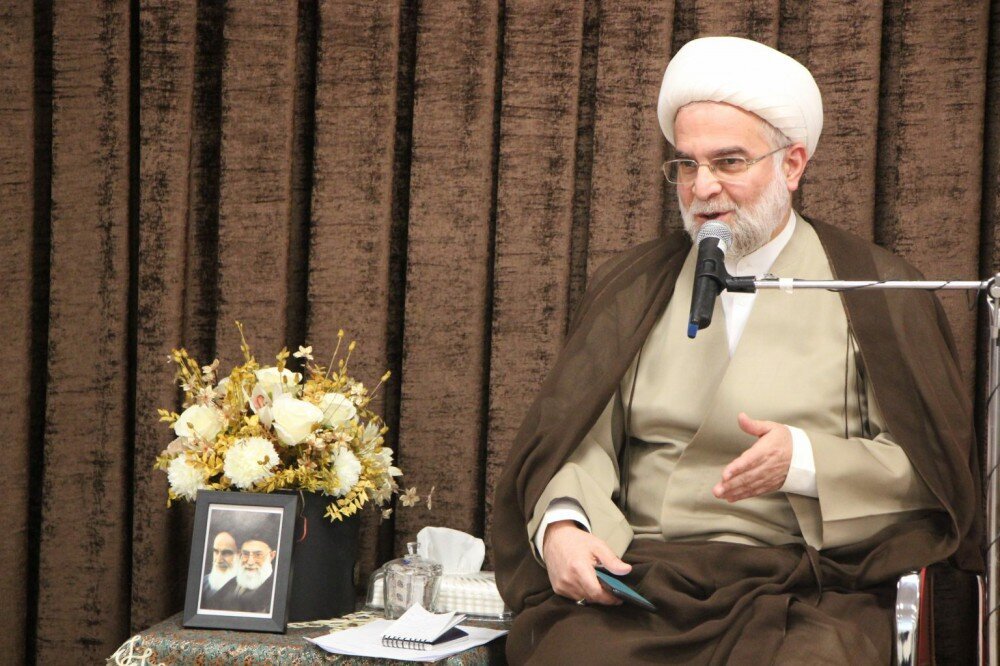 دیدار مدیر مؤسسه مذاهب اسلامی قم با نماینده ولی‌فقیه در کردستان