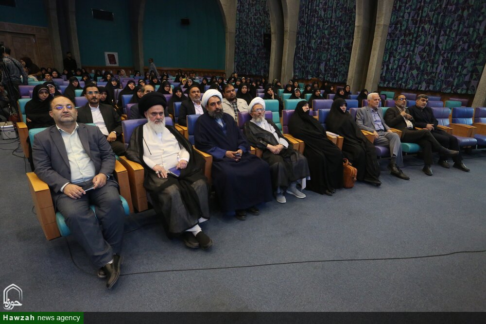 تجلیل از آموزگار جهانی وحدت و الگوی حکمرانی