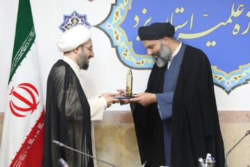 مدیران مدارس علمیه امام خمینی (ره) یزد و حضرت مهدی (عج) بهاباد معارفه شدند+تصاویر