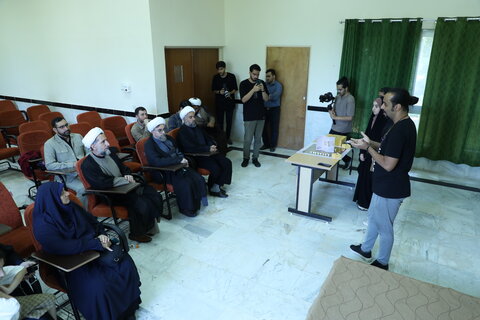 تصاویر / برگزاری رویداد جنگ اولی ها با حضور نماینده ولی فقیه در استان قزوین