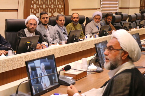 تصاویر/ آیین رونمایی از دو کتاب ارزشمند در حوزه اسلام و محیط زیست