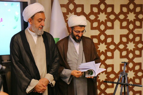 تصاویر/ آیین رونمایی از دو کتاب ارزشمند در حوزه اسلام و محیط زیست