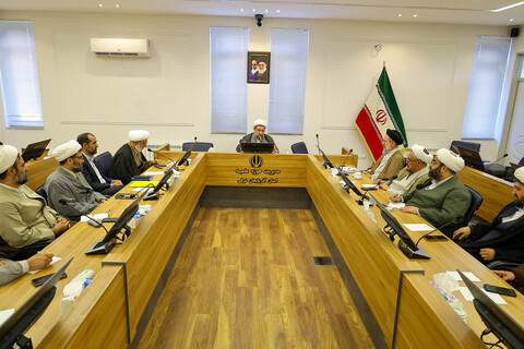 تصاویر/ نشست مدیران مدارس علمیه تبریز با نماینده ولی فقیه در استان آذربایجان شرقی