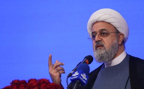 تصاویر/ رونمایی از ۶۳ سکه تاریخی منقوش به نام مبارک حضرت محمد(ص)