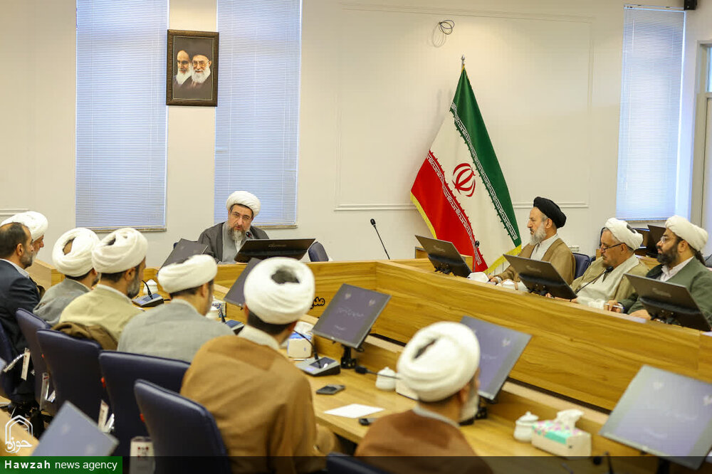 نشست مدیران مدارس علمیه تبریز با نماینده ولی فقیه برگزار شد