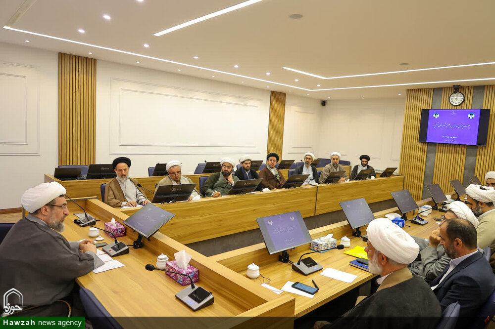 نشست مدیران مدارس علمیه تبریز با نماینده ولی فقیه برگزار شد