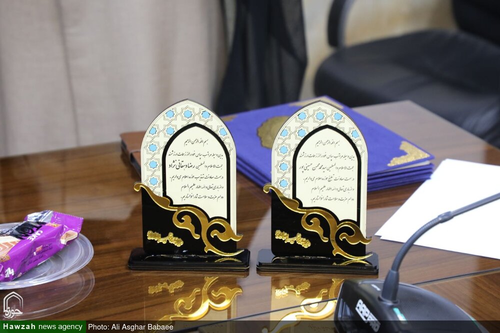 تکریم و معارفه