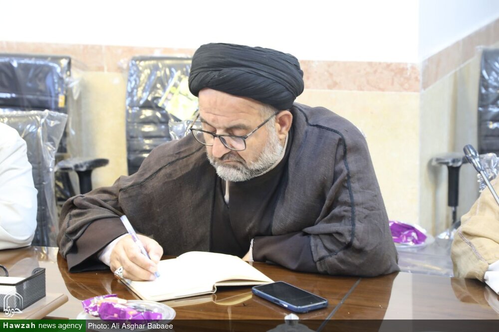 اجلاسیه مدیران و معاونین آموزش مدارس علمیه استان یزد