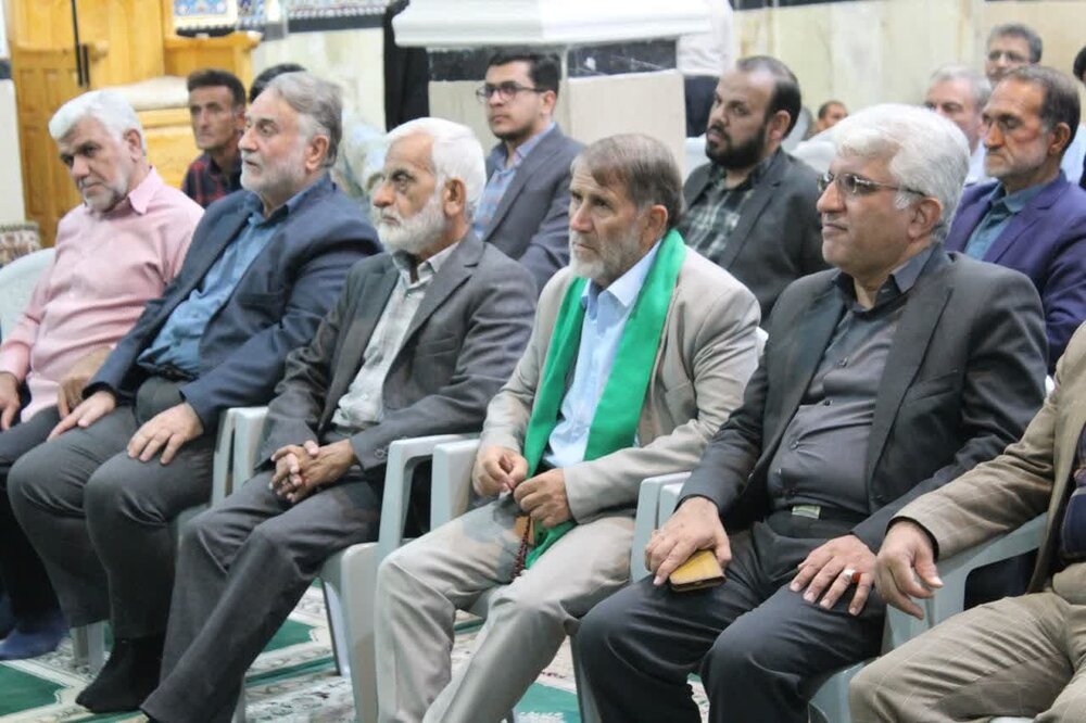 محفل شاعرانه ذکر و شعر در آران وبیدگل برگزار شد+تصاویر