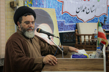 فیلم| دعوت به جشن خانوادگی روز میلاد پیامبر اکرم (ص)