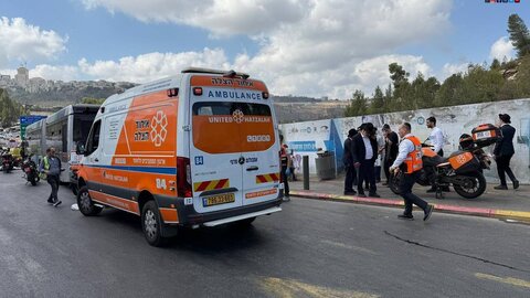 مقبوضہ فلسطین میں فدائی حملہ، صہیونی بس پر فائرنگ سے ۲۰ ہلاک و زخمی