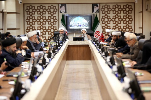 تصاویر/ نشست ستاد راهبری حوزه های علمیه