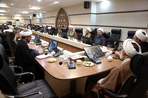 تصاویر/ نشست ستاد راهبری حوزه های علمیه