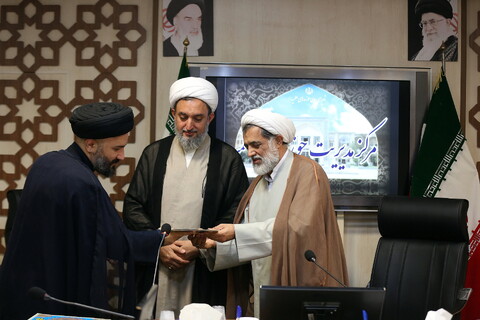 تصاویر/ نشست ستاد راهبری حوزه های علمیه