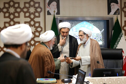 تصاویر/ نشست ستاد راهبری حوزه های علمیه