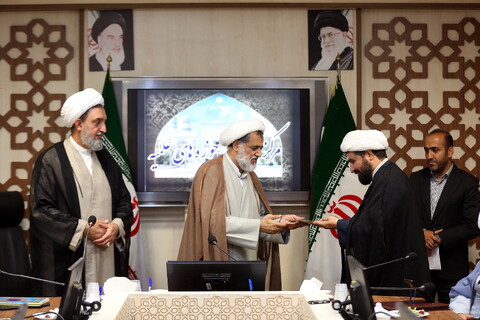 تصاویر/ نشست ستاد راهبری حوزه های علمیه