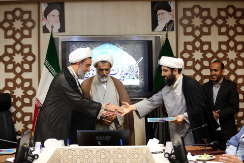 تصاویر/ نشست ستاد راهبری حوزه های علمیه