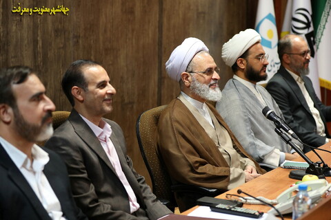 جلسه ویدوکنفرانسی شورای فرهنگی رسانه ملی با حضور آیت‌الله اعرافی