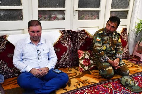 تصاویر/ دیدار امام جمعه خوی با دو خانواده شهید