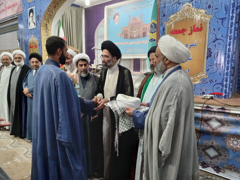 تصاویر/ آیین عمامه‌گذاری طلاب مدارس علمیه منطقه کاشان