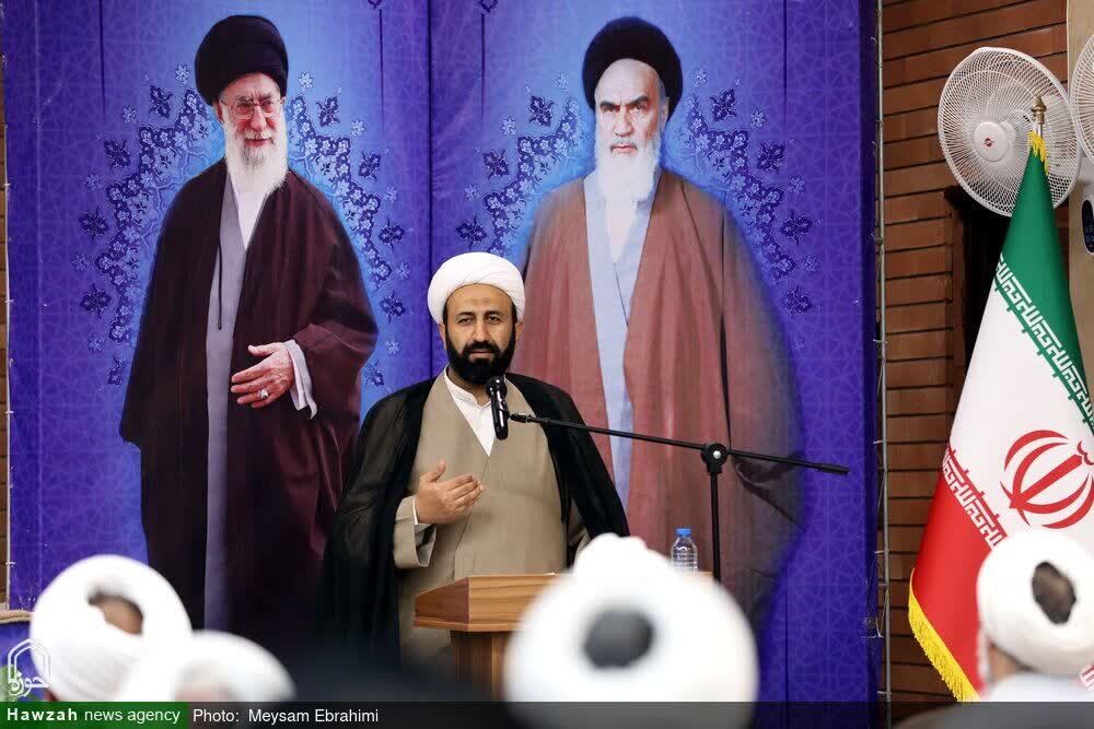 روحانیت هیچ‌گاه از مسئولیت خود غافل نبوده است