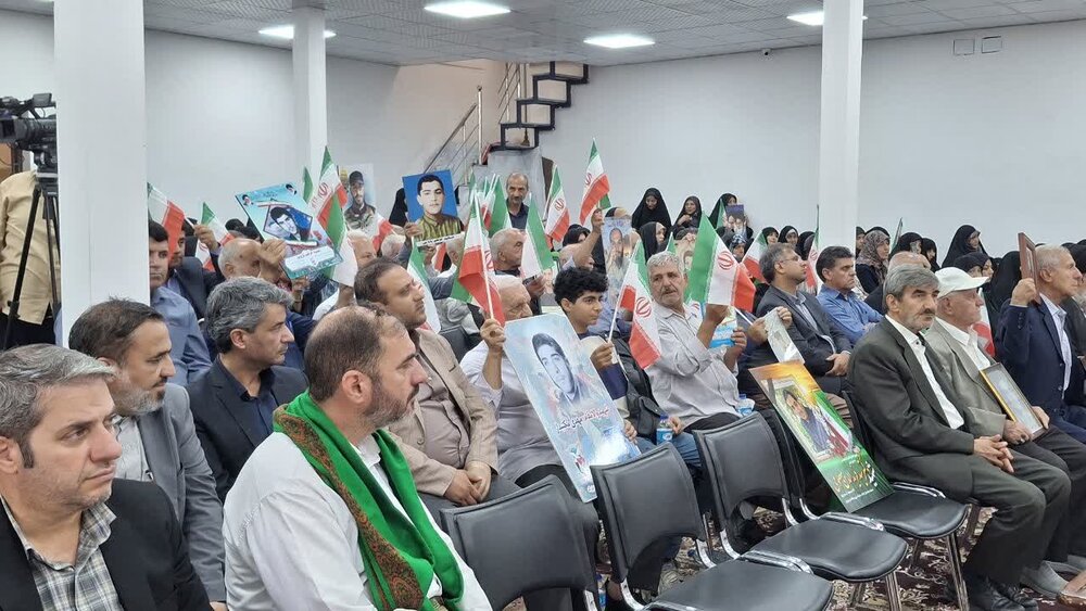 تجدید میثاق خواهران طلبه مدارس علمیه خواهران استان تهران با شهدای ۱۷ شهریور+ تصاویر