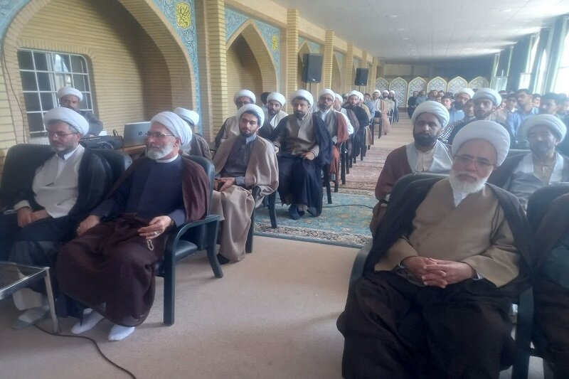 هویت حوزوی افتخار مشترک طلاب است