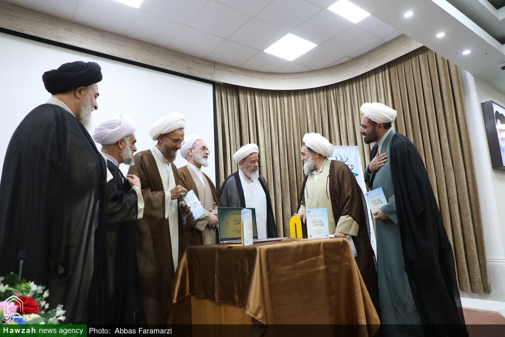 تصاویر/ آیین رونمایی از نرم افزار جامع الاحادیث