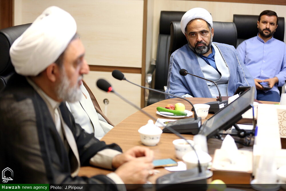 تصاویر/ نشست ستاد راهبری حوزه های علمیه