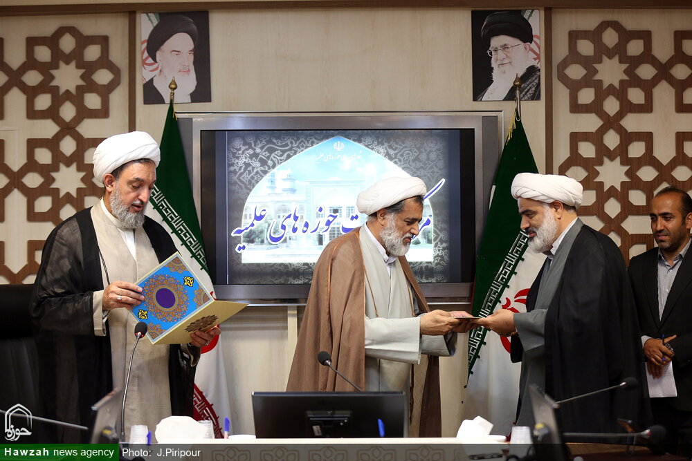 تصاویر/ نشست ستاد راهبری حوزه های علمیه