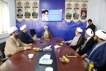 تصاویر/ نشست آیت الله اعرافی با دبیرخانه قرارگاه بلاغ مبین