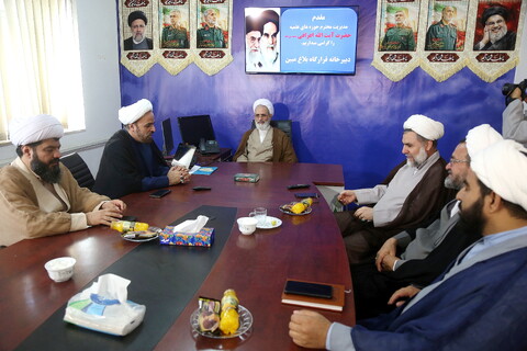 تصاویر/ نشست آیت الله اعرافی با دبیرخانه قرارگاه بلاغ مبین